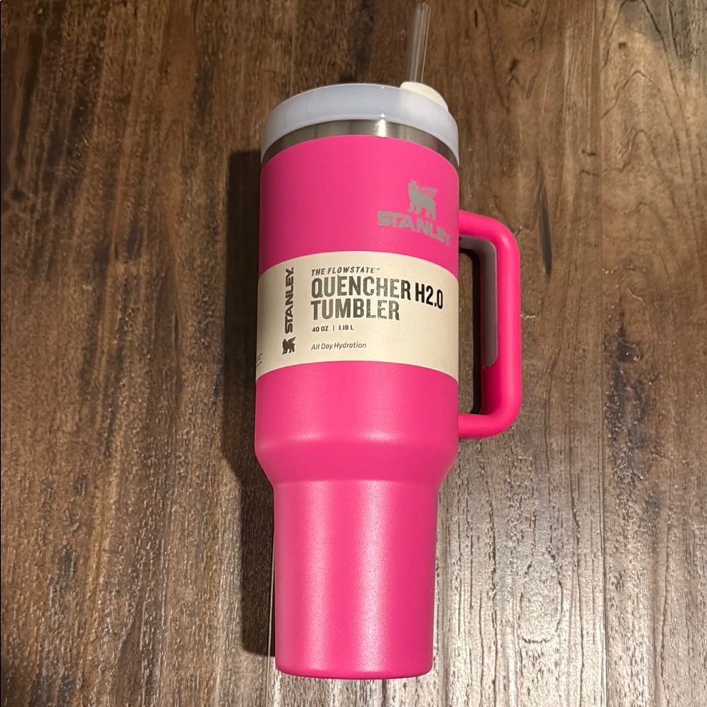 Stanley Pink Insulated Water Bottle Dining Essential
